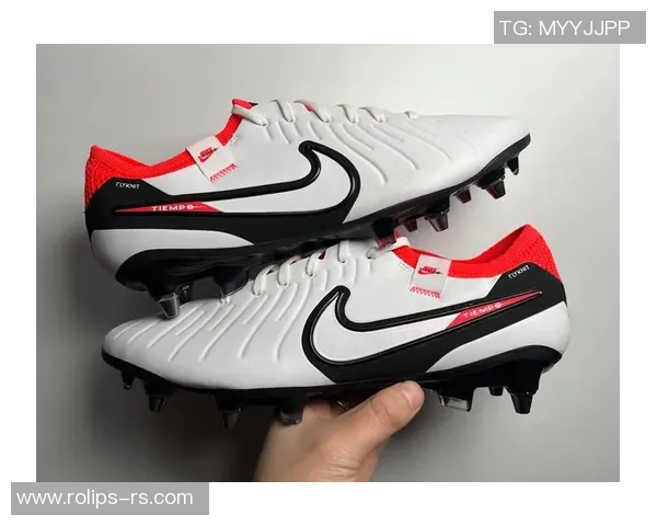 全球球星脚下神器解析 各大品牌足球鞋性能与设计盘点