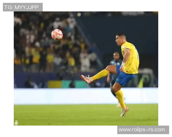 不同足球球星进球瞬间的经典回顾与技术解析